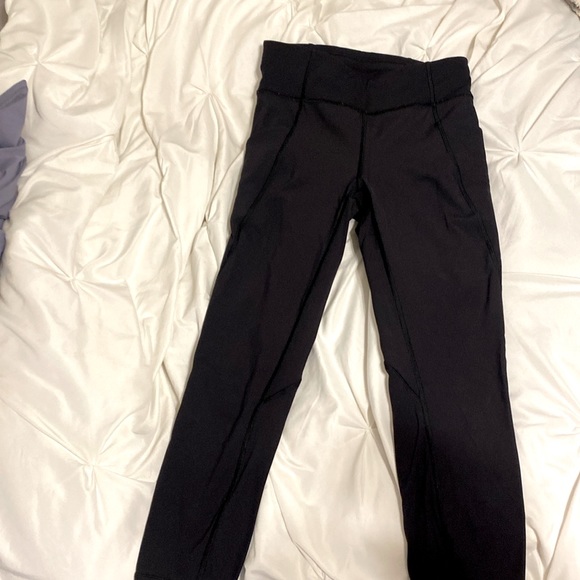 lululemon black capri leggings size 6 - Picture 1 of 2